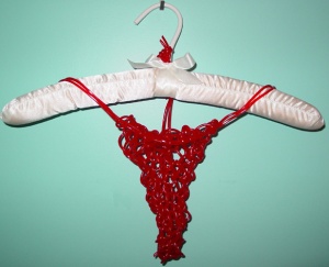 Il perizoma creato da Dawn Payne per Knitty